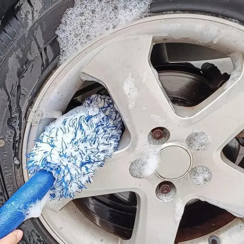 Super Plush Microfiber Wheel Cleaning Brush | Soft Bristles for Tire, Rim & Hub | Scratch-Free Detailing & Car Wash Tool