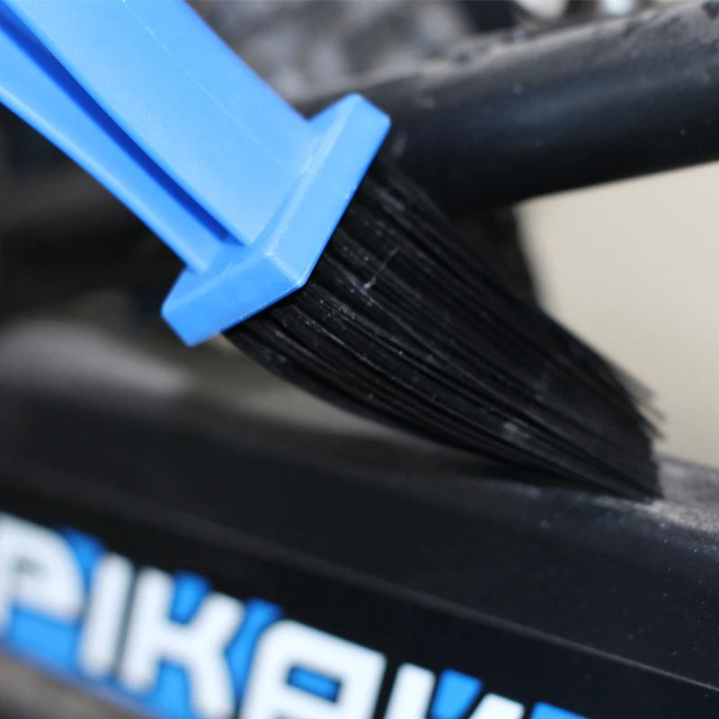 Motorcycle & Bicycle Chain Cleaning Brush | Plastic Gear & Sprocket Scrubber Tool | Easy Maintenance Kit for Bike Care